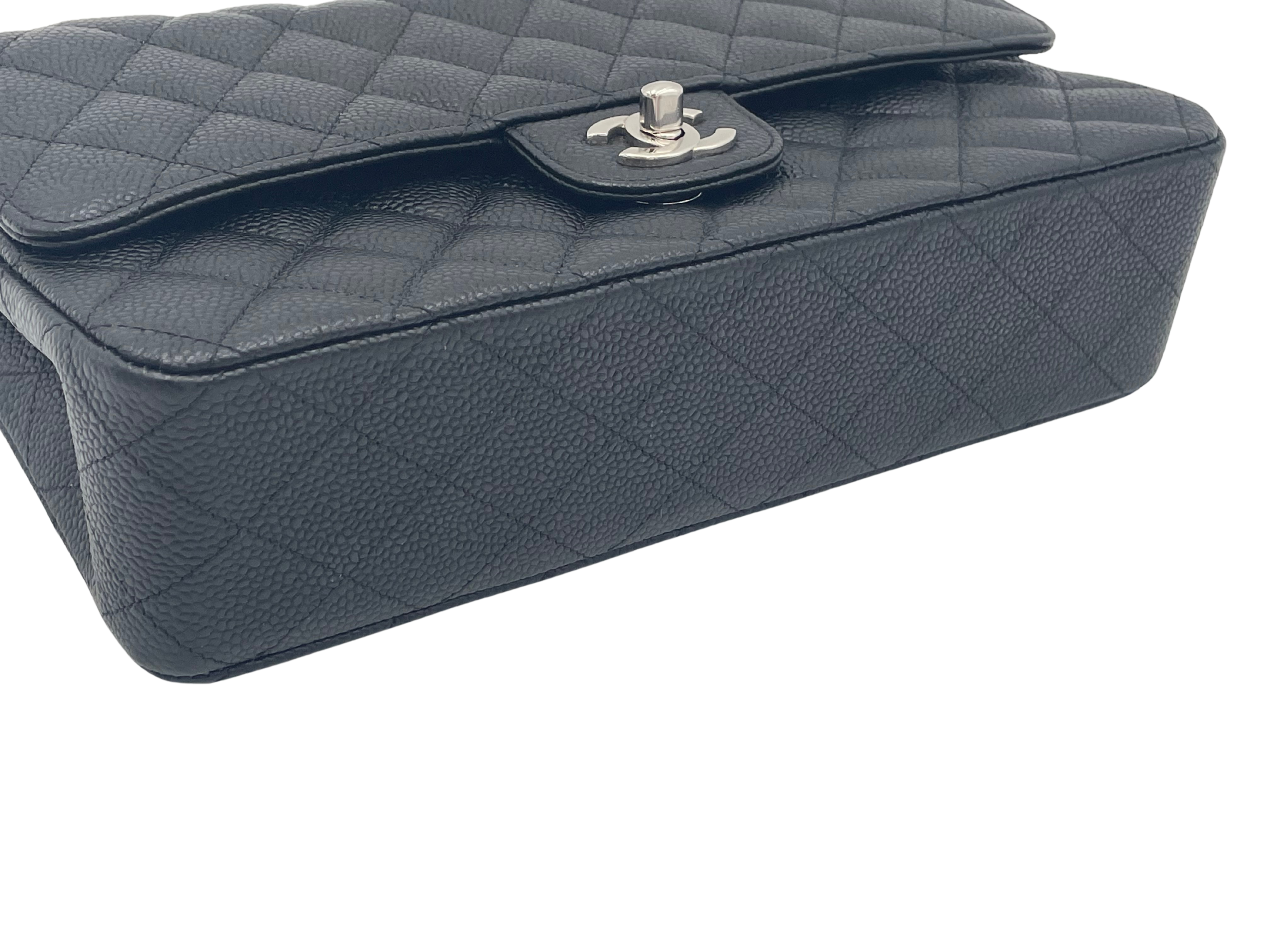 CHANEL マトラッセ25 チェーンショルダーバッグ A01112