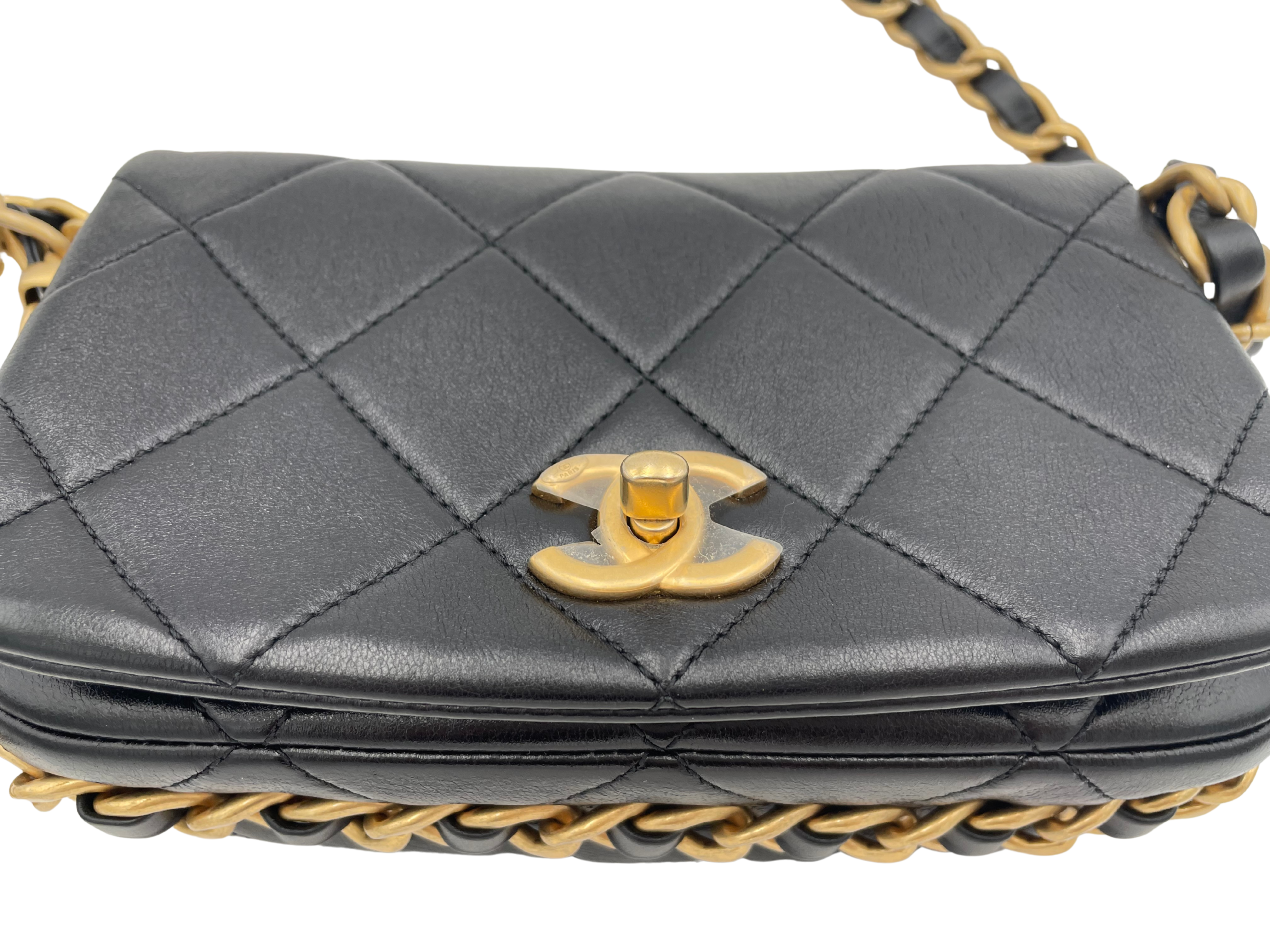 CHANEL ココマーク マトラッセ チェーン ショルダーバッグ AS4451