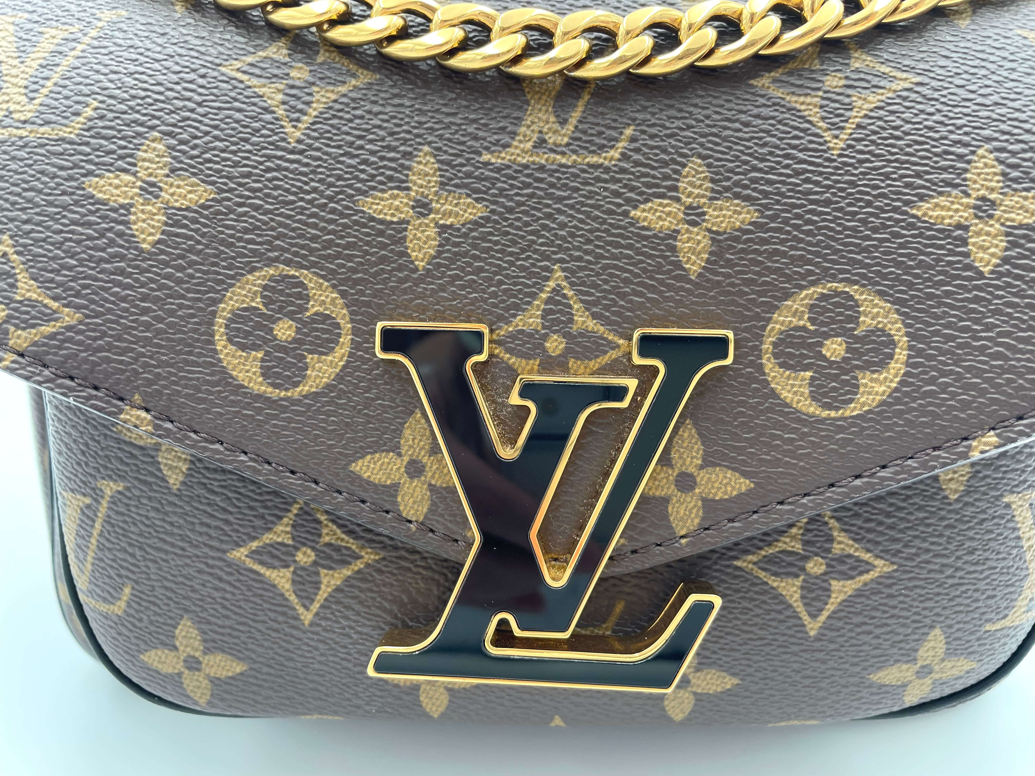 LOUIS VUITTON モノグラム パッシー ショルダーバッグ M45592