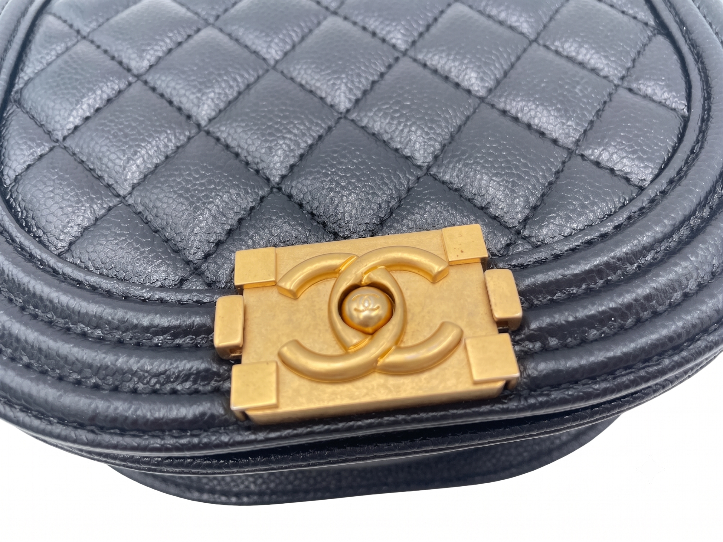 CHANEL ボーイシャネル スモール チェーンショルダーバッグ