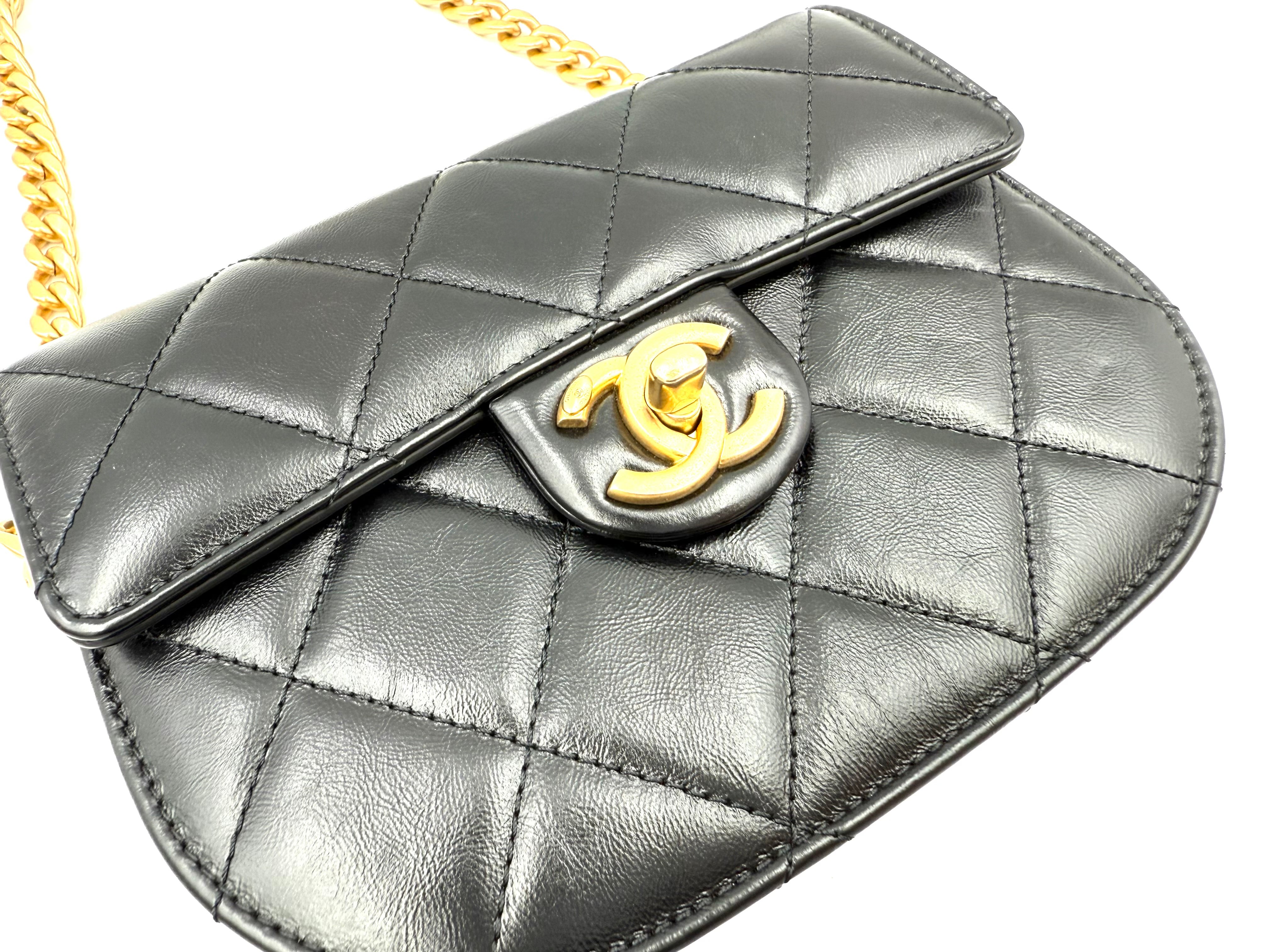 CHANEL マトラッセ チェーンショルダーバッグ