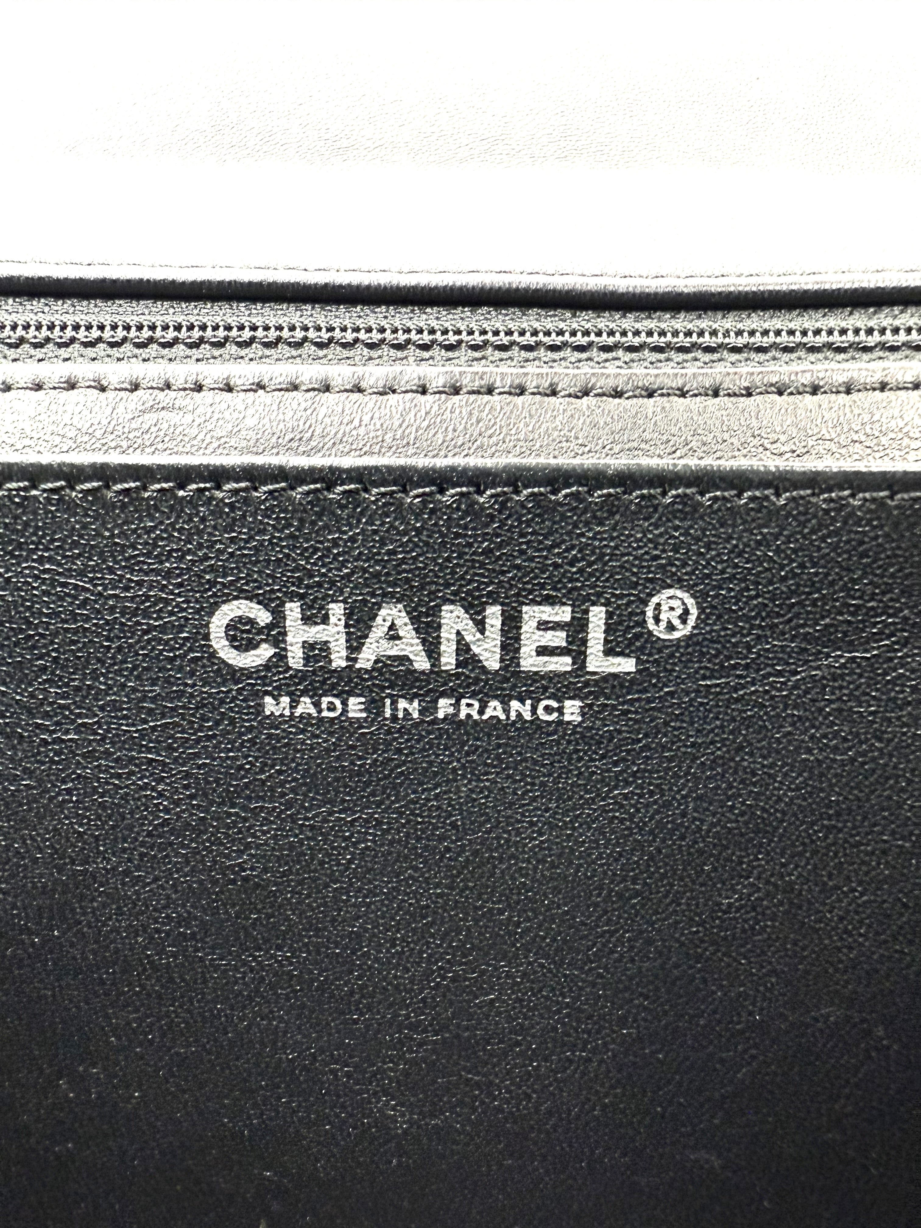 CHANEL マトラッセ チェーンショルダーバッグ