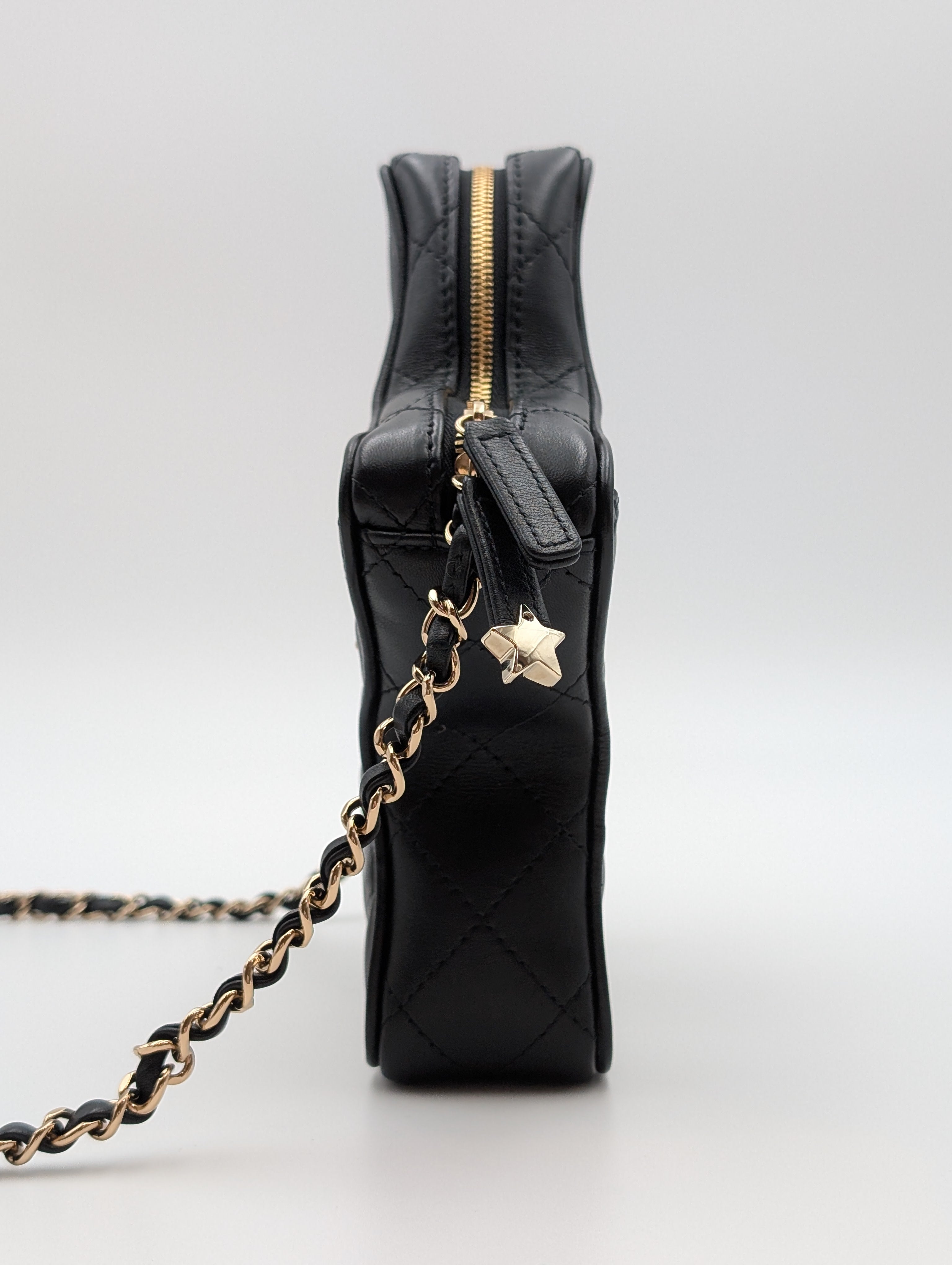 CHANEL スターマトラッセ クルーズコレクション チェーンショルダーバッグ AS4579