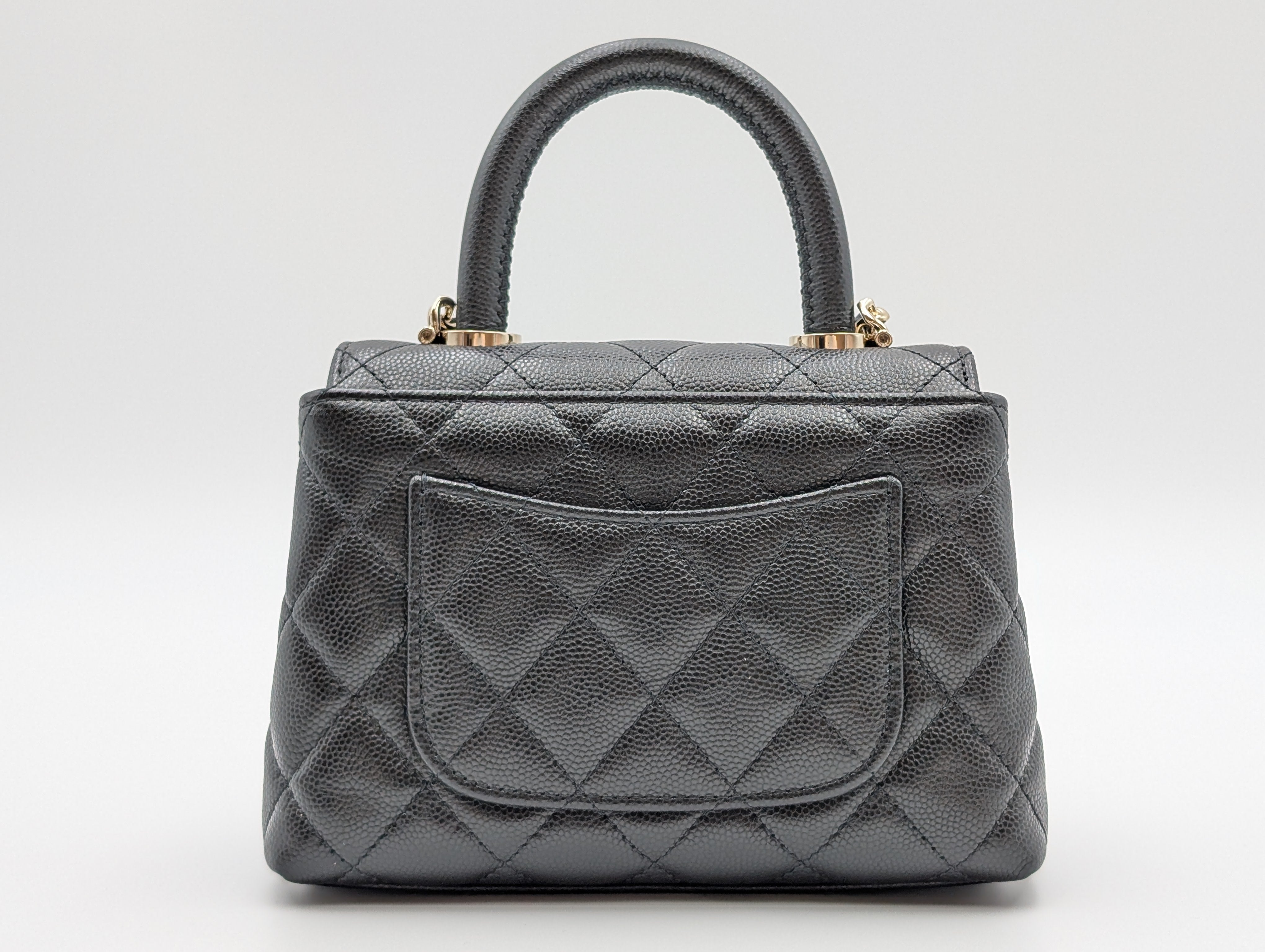 CHANEL エクストラミニ ココハンドル チェーンクラッチバッグ