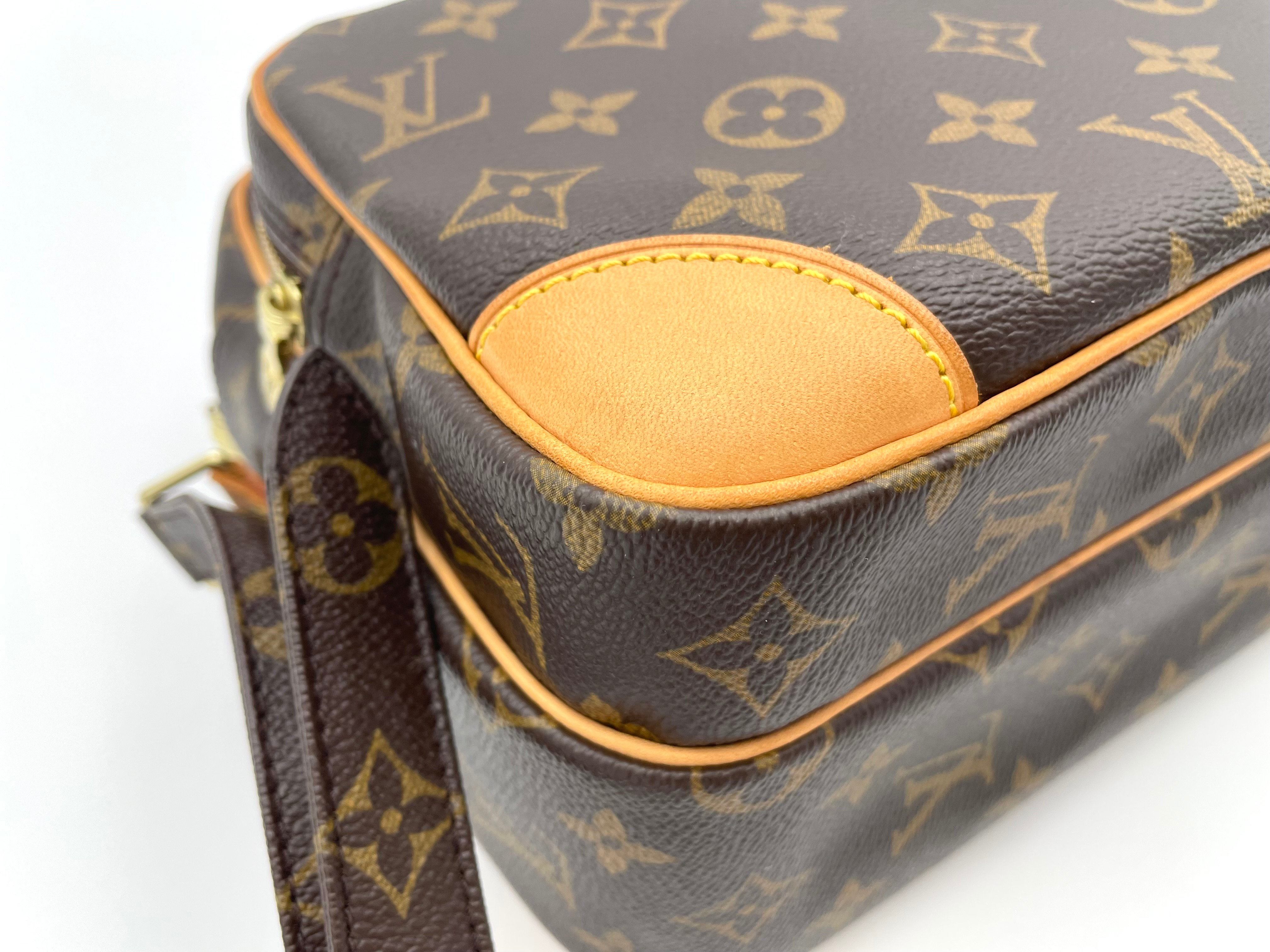 LOUIS VUITTON ナイル ショルダーバッグ  M45244