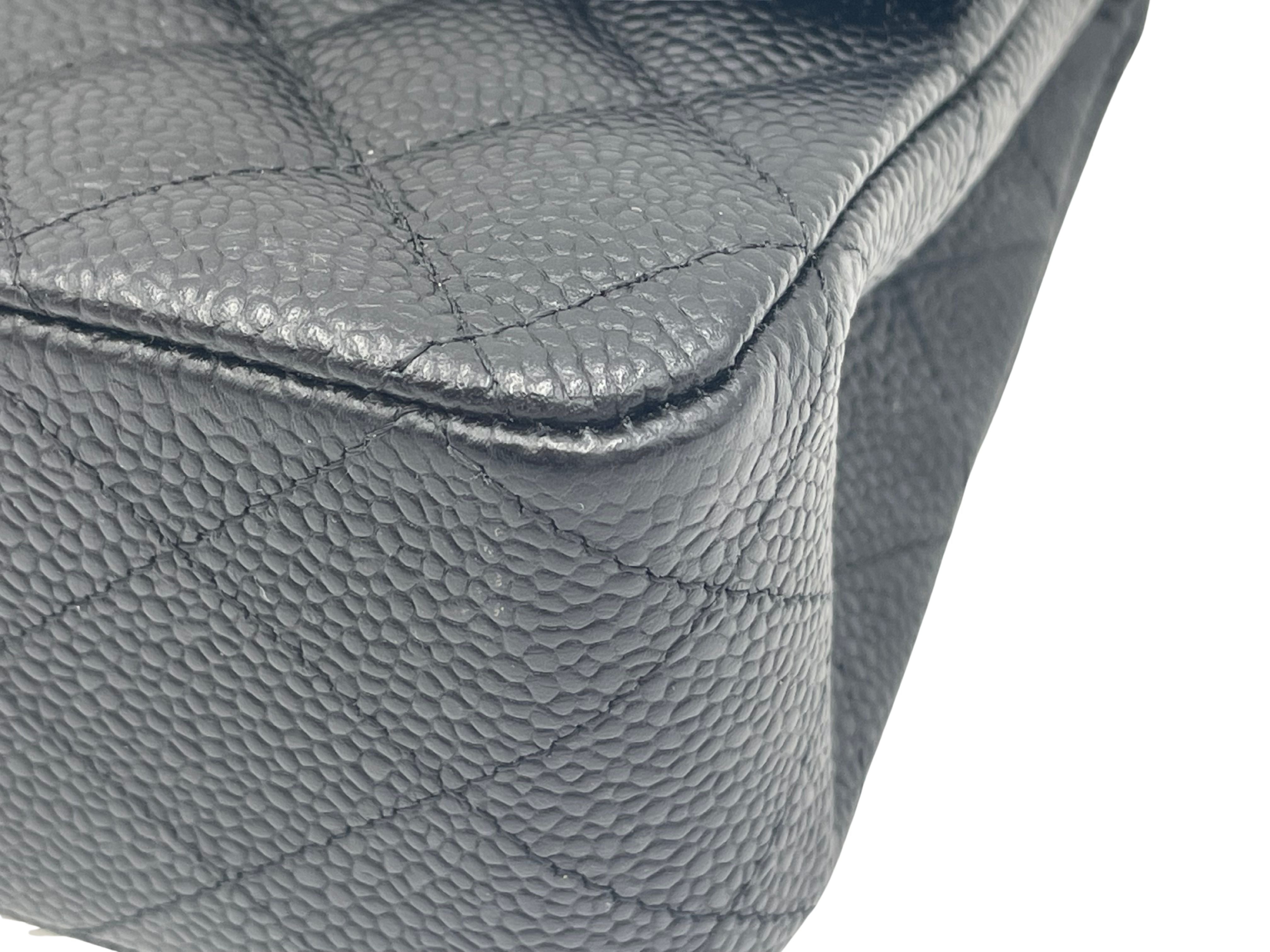 CHANEL マトラッセ25 チェーンショルダーバッグ A01112