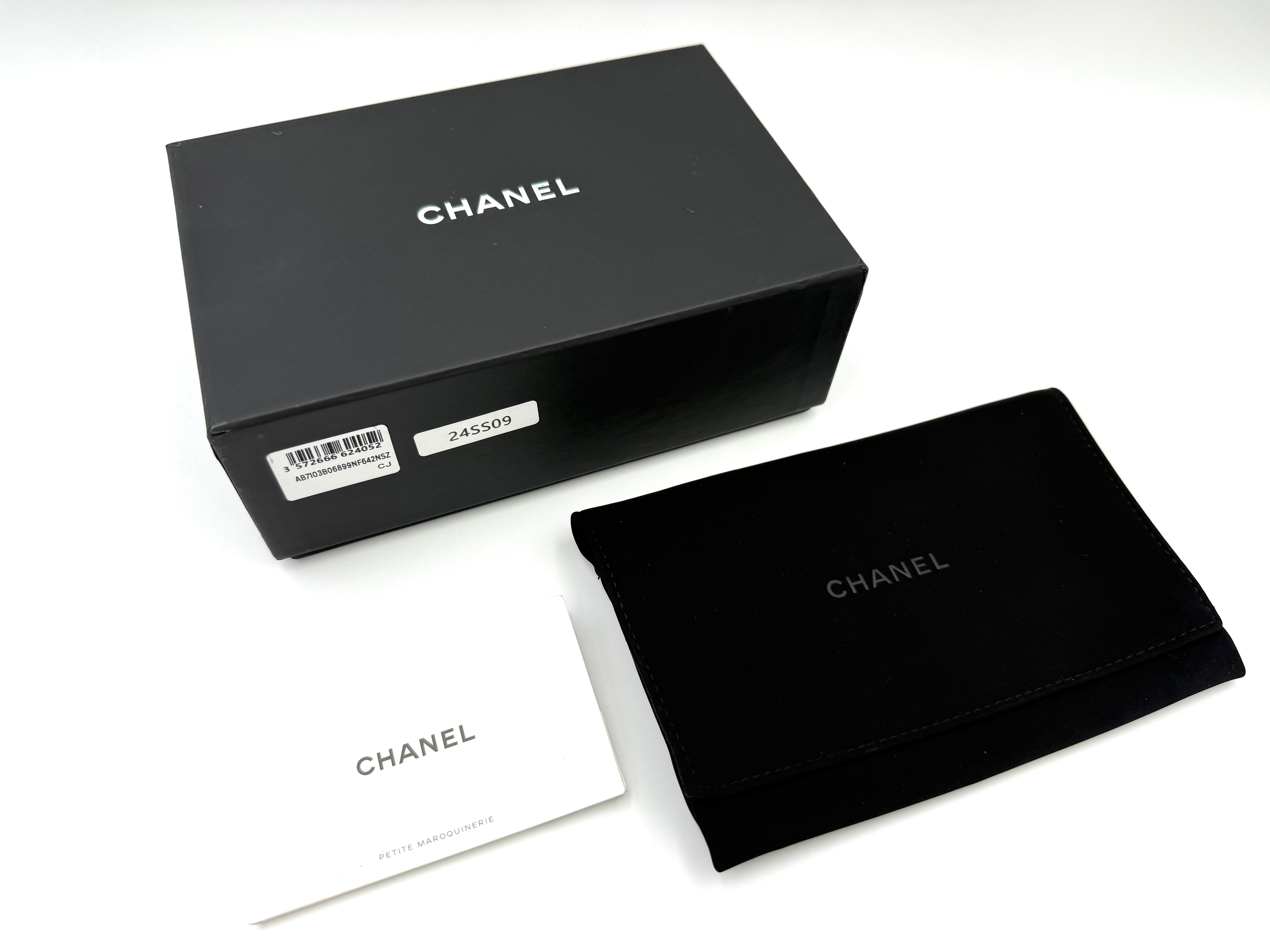 CHANEL ミニミニマトラッセ チェーンショルダーバッグ