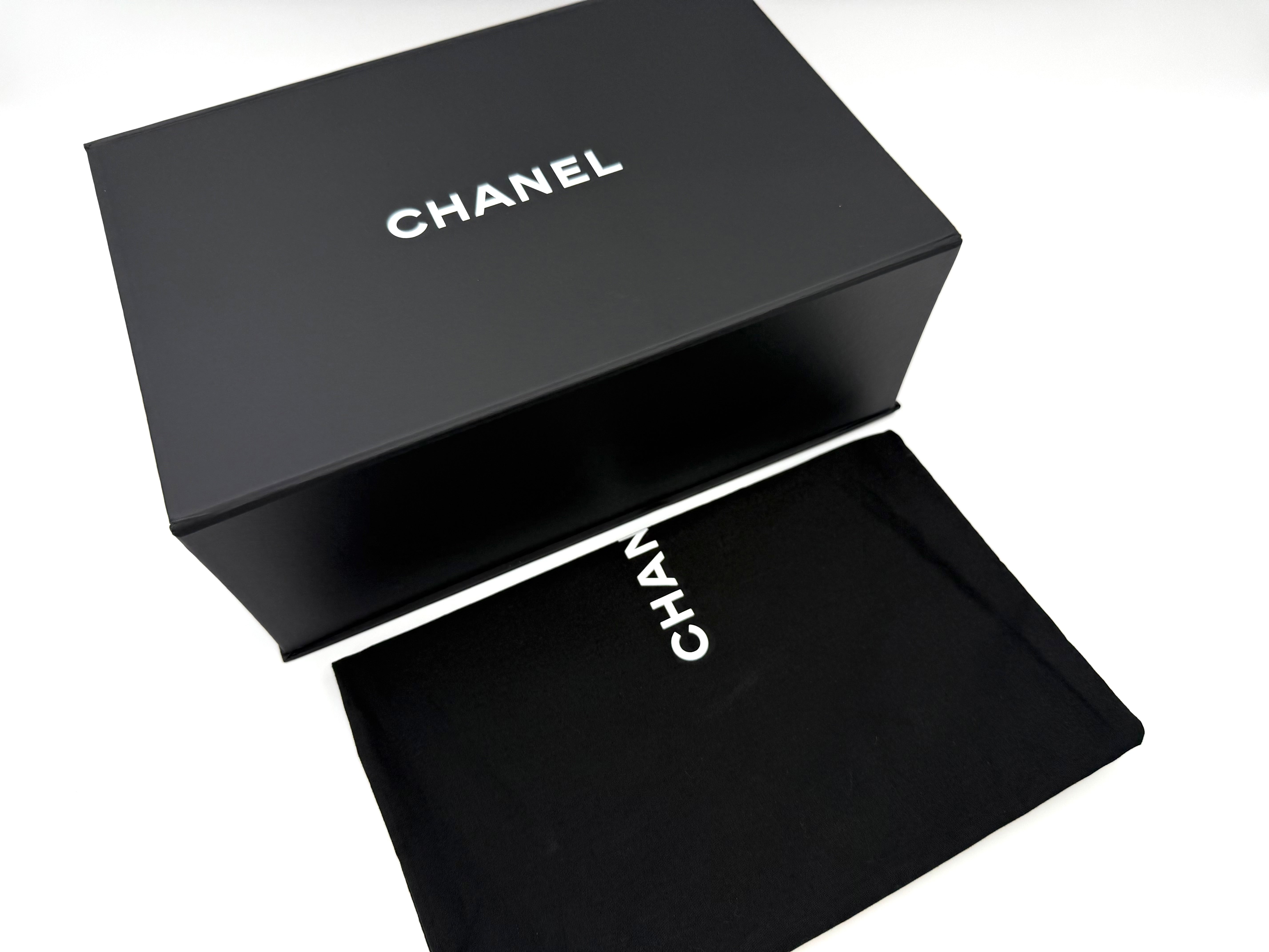 CHANEL 2024年クルーズコレクション マトラッセチェーンショルダーバック＆スターコインパース