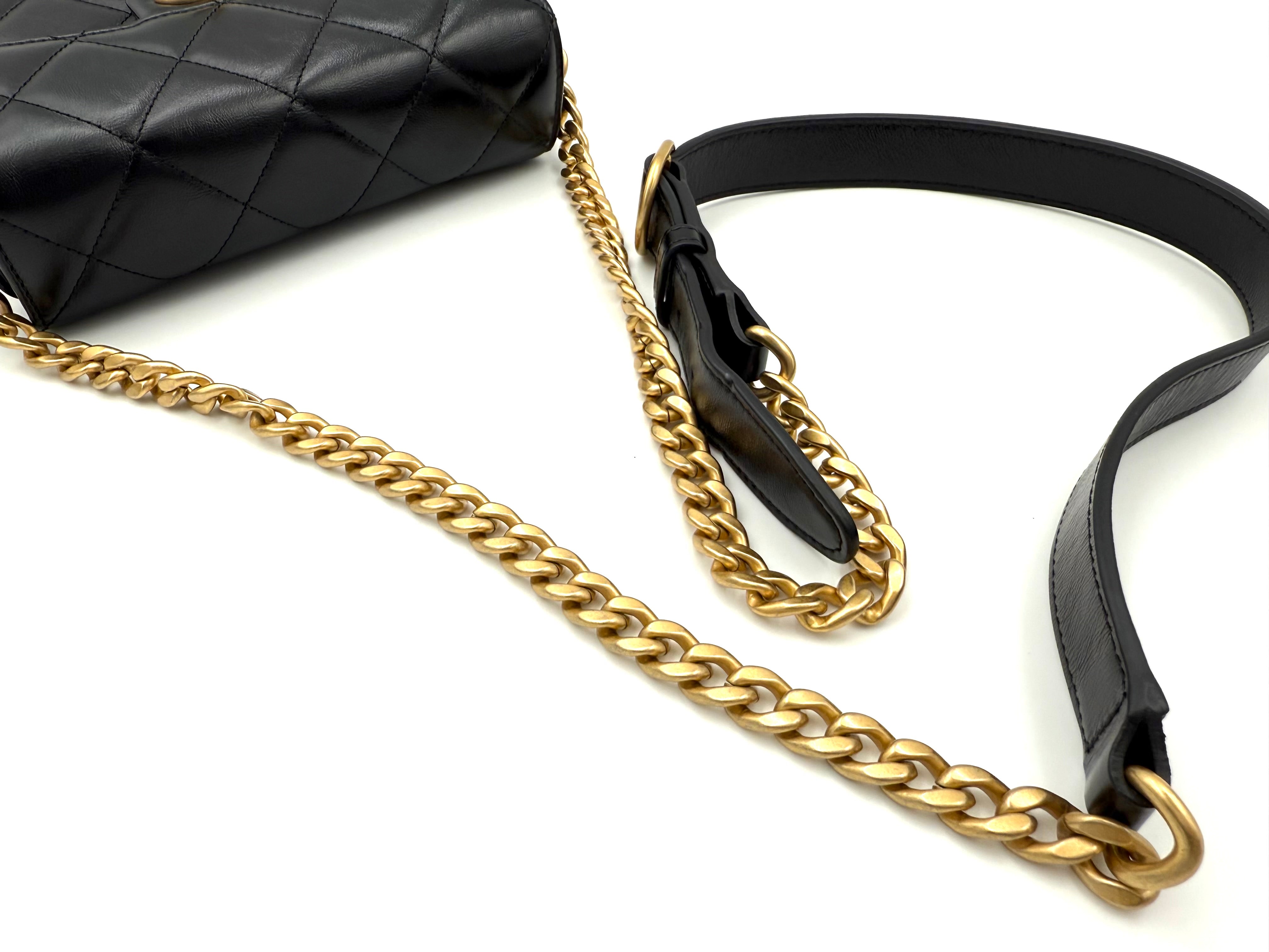 CHANEL マトラッセ チェーンショルダーバッグ