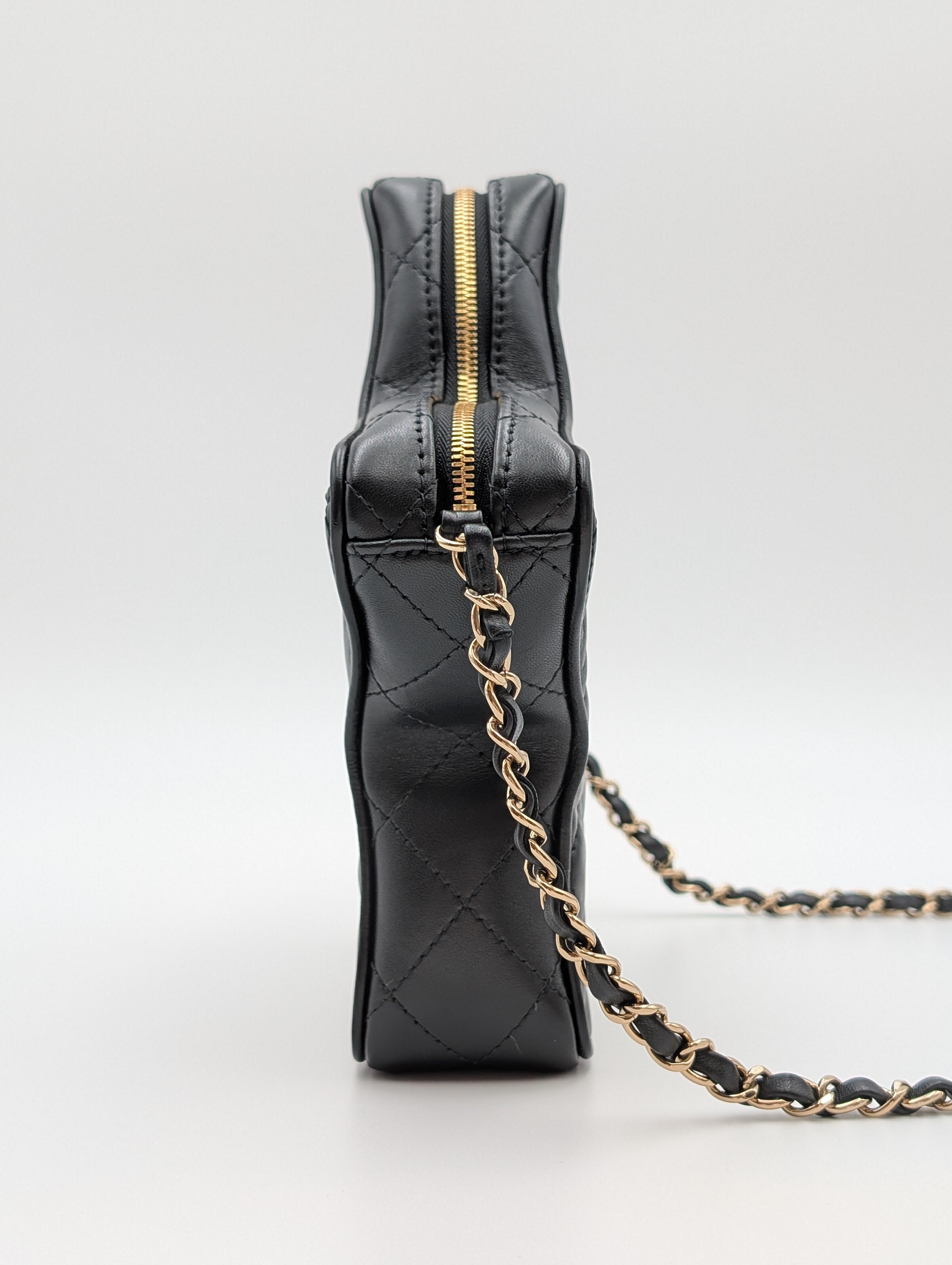 CHANEL スターマトラッセ クルーズコレクション チェーンショルダーバッグ AS4579