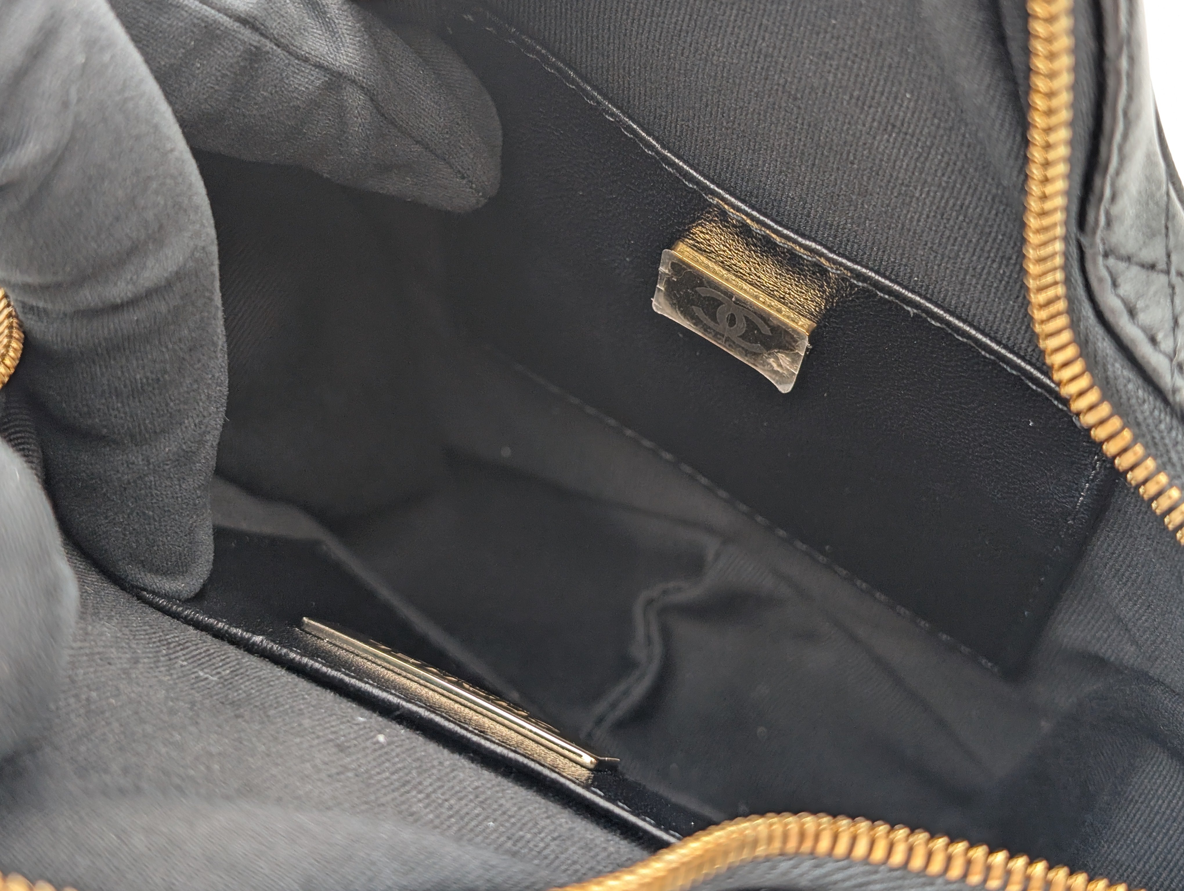 CHANEL スターマトラッセ クルーズコレクション チェーンショルダーバッグ AS4579